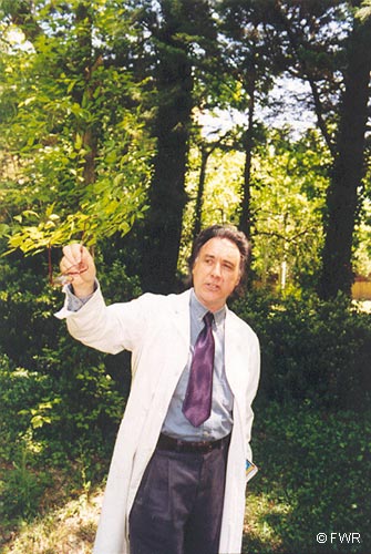 Dr. Carlos Frigola 